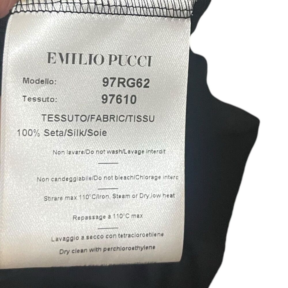 Welcome to my closet! - Picture 7 of 10